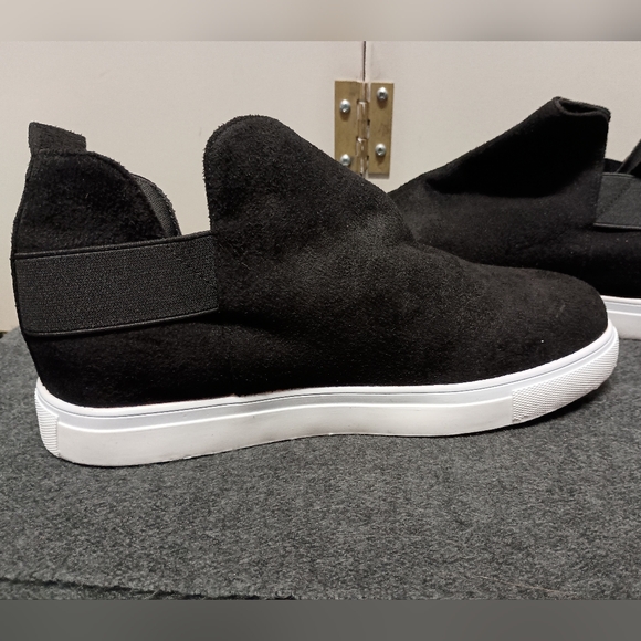 NEW YASIRUN Black Wedge Slip-On Sneaker - Women Size 9 - Picture 8 of 10